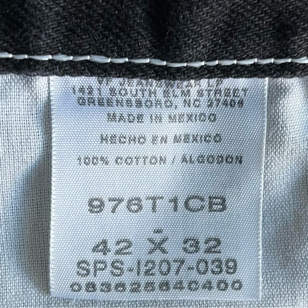 •WRANGLER• Men's Black Premium Quality Authentic Denim Jeans - Size 42x32 - Picture 2 of 8